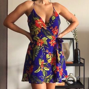 Floral wrap dress size M